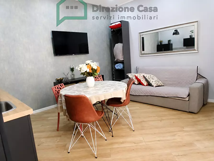 Immagine 3 di Appartamento in affitto  in Via San Giovanni e Paolo a Napoli