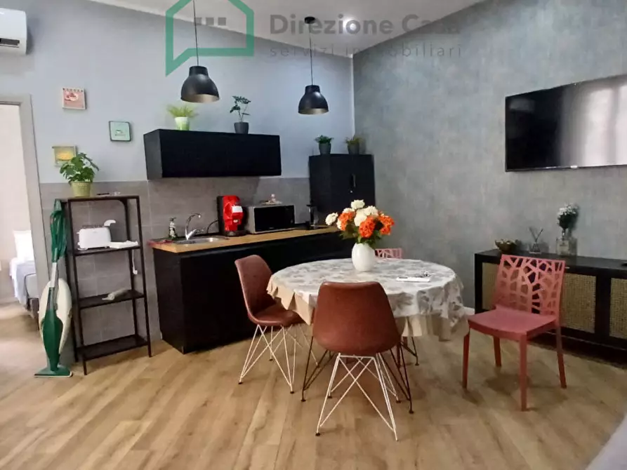 Immagine 5 di Appartamento in affitto  in Via San Giovanni e Paolo a Napoli