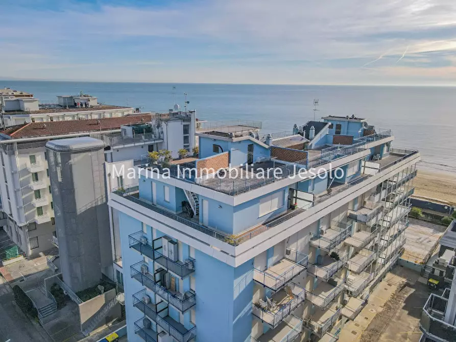 Immagine 1 di Appartamento in vendita  in Via Padova a Jesolo