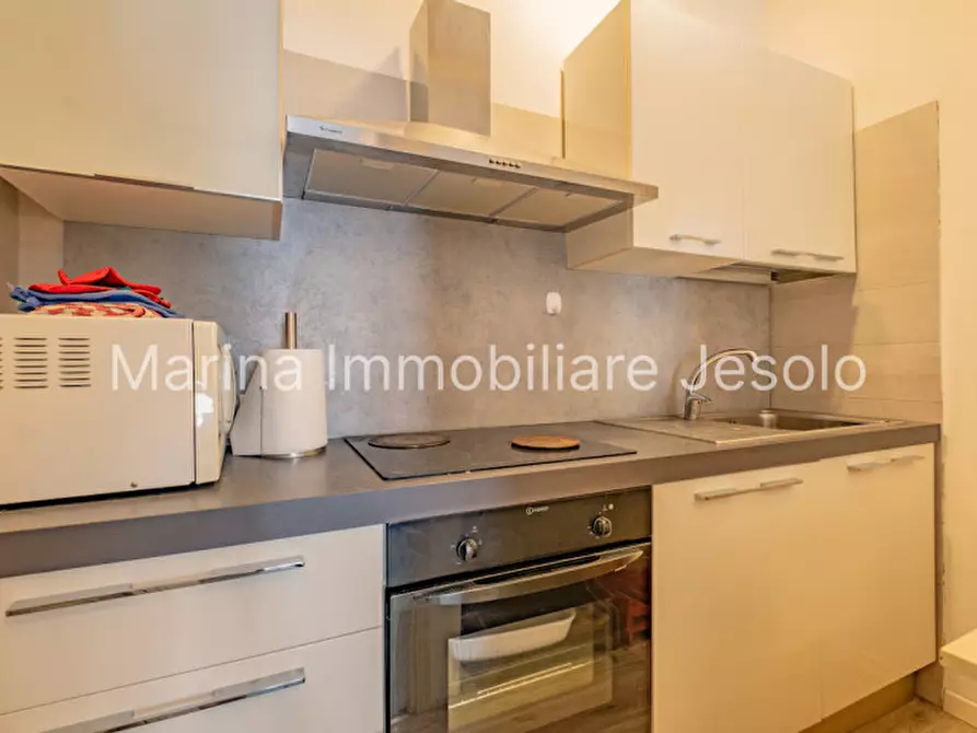 Immagine 8 di Appartamento in vendita  in Via Padova a Jesolo