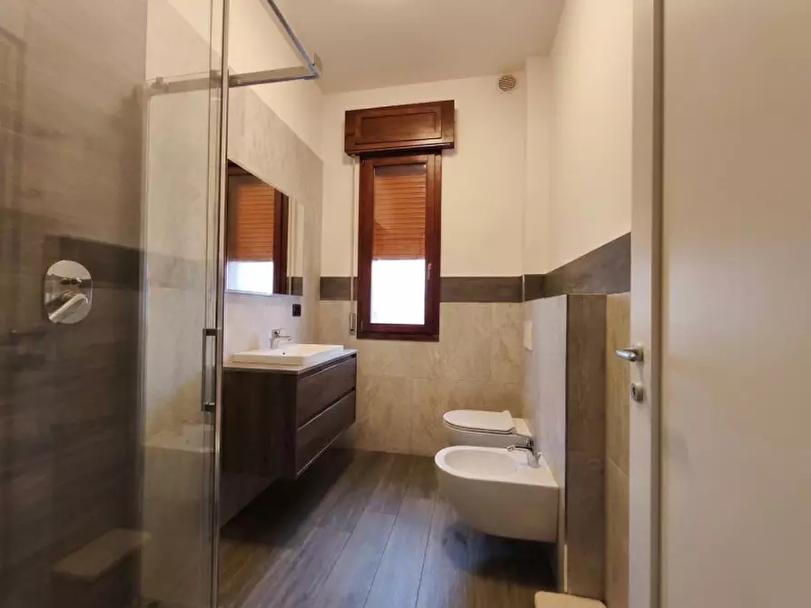 Immagine 4 di Appartamento in vendita  in Via Ercole Lelli a Bologna