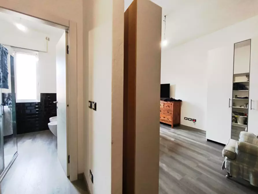 Immagine 13 di Appartamento in vendita  in Via Ercole Lelli a Bologna