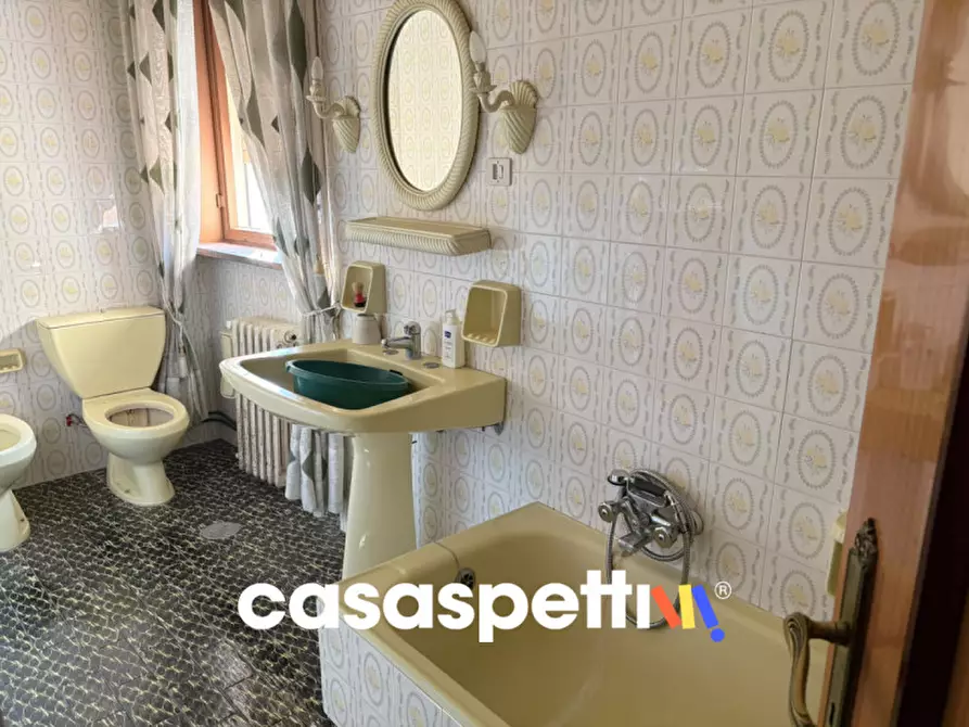 Immagine 12 di Appartamento in vendita  in Via G. Mazzini, 5 a Sala Consilina