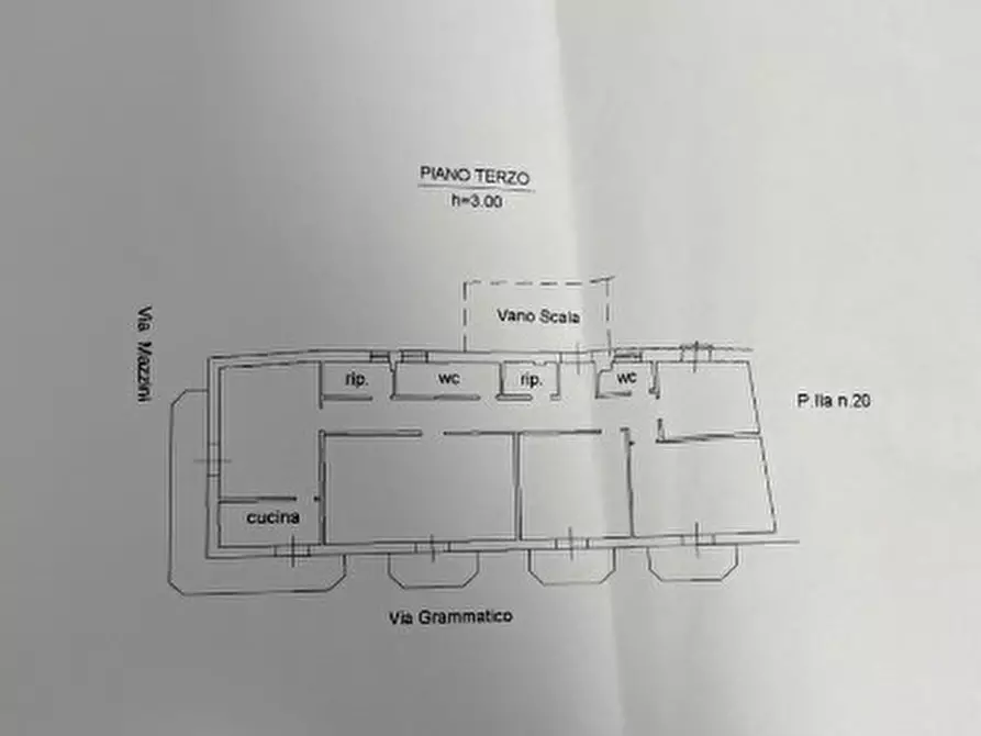 Immagine 16 di Appartamento in vendita  in Via G. Mazzini, 5 a Sala Consilina