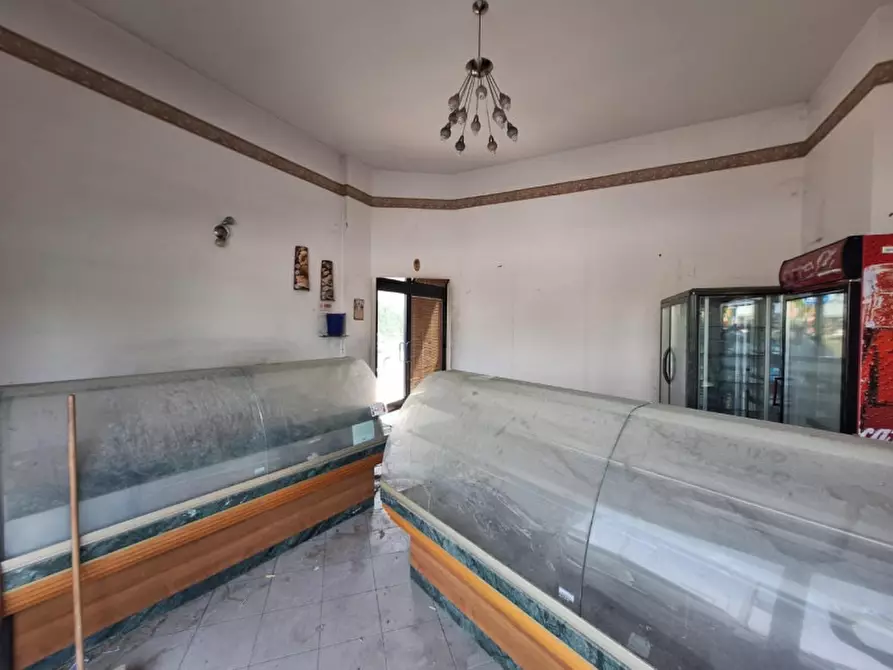 Immagine 4 di Negozio in vendita  in Via A. Moro, 28, 65024 Manoppello Scalo PE, Italia a Manoppello