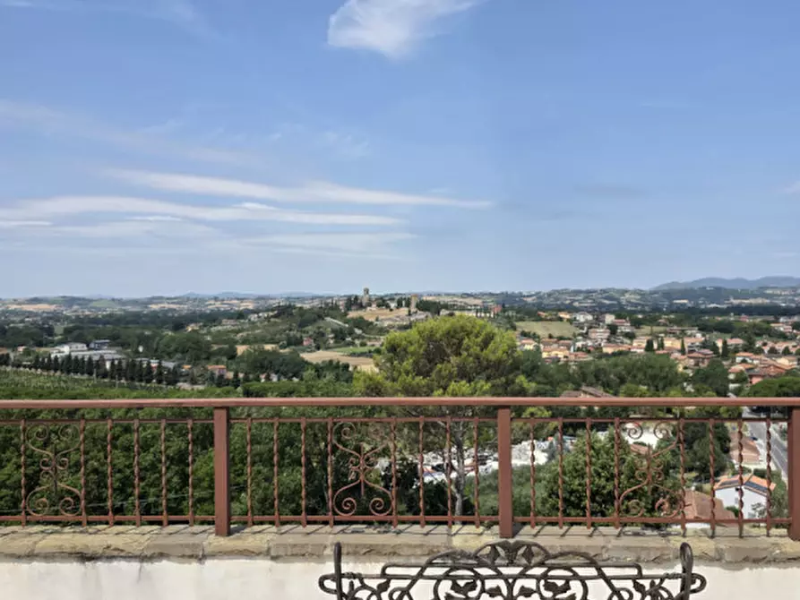 Immagine 7 di Rustico / casale in vendita  a Torgiano