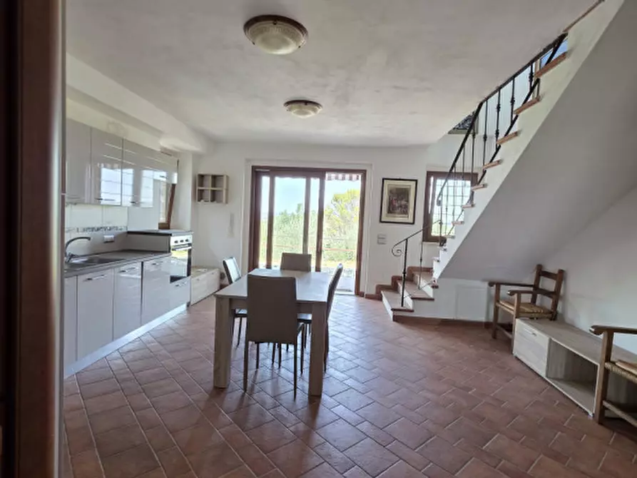 Immagine 11 di Rustico / casale in vendita  a Torgiano