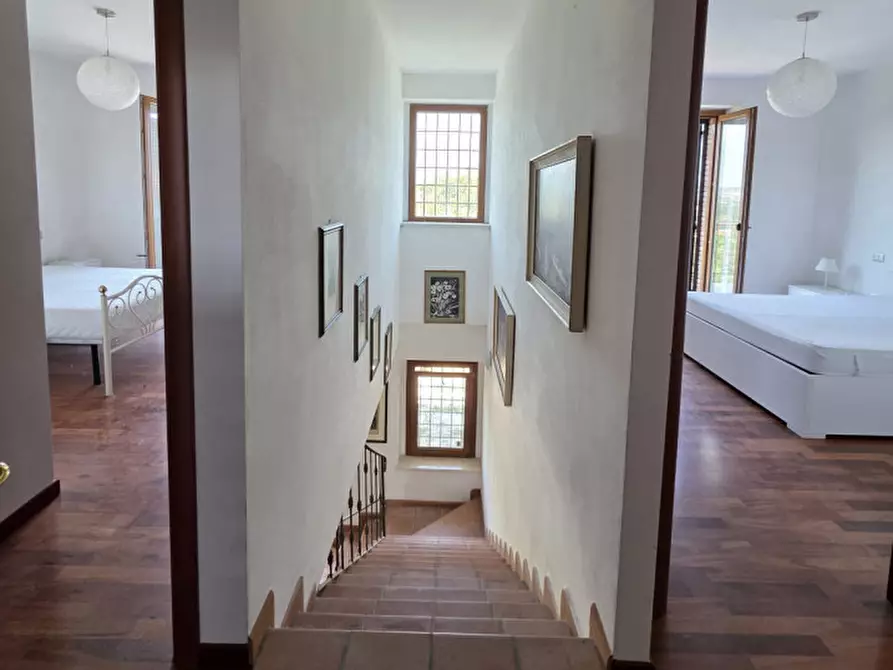 Immagine 23 di Rustico / casale in vendita  a Torgiano