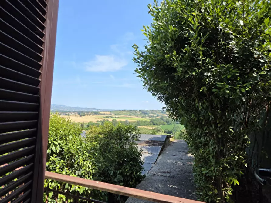 Immagine 25 di Rustico / casale in vendita  a Torgiano