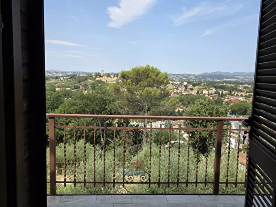 Immagine 30 di Rustico / casale in vendita  a Torgiano
