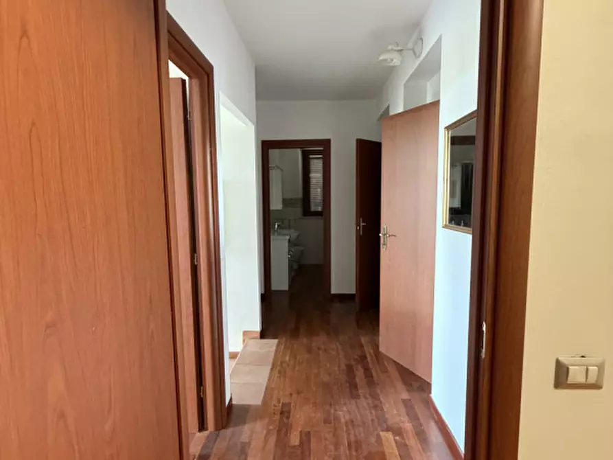 Immagine 41 di Rustico / casale in vendita  a Torgiano
