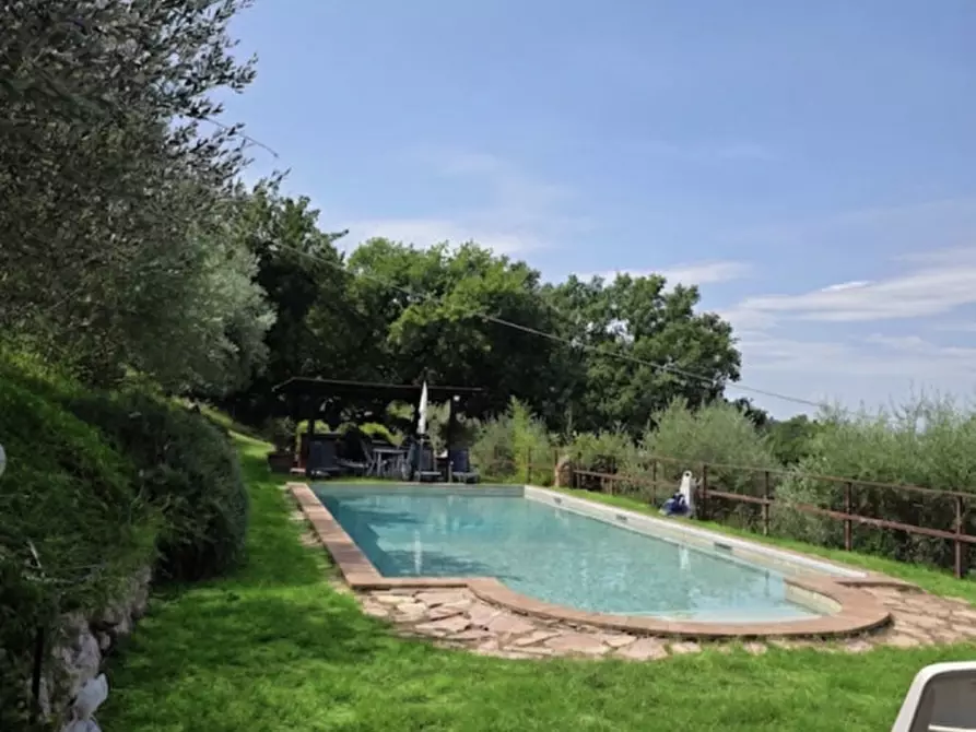 Immagine 48 di Rustico / casale in vendita  a Torgiano