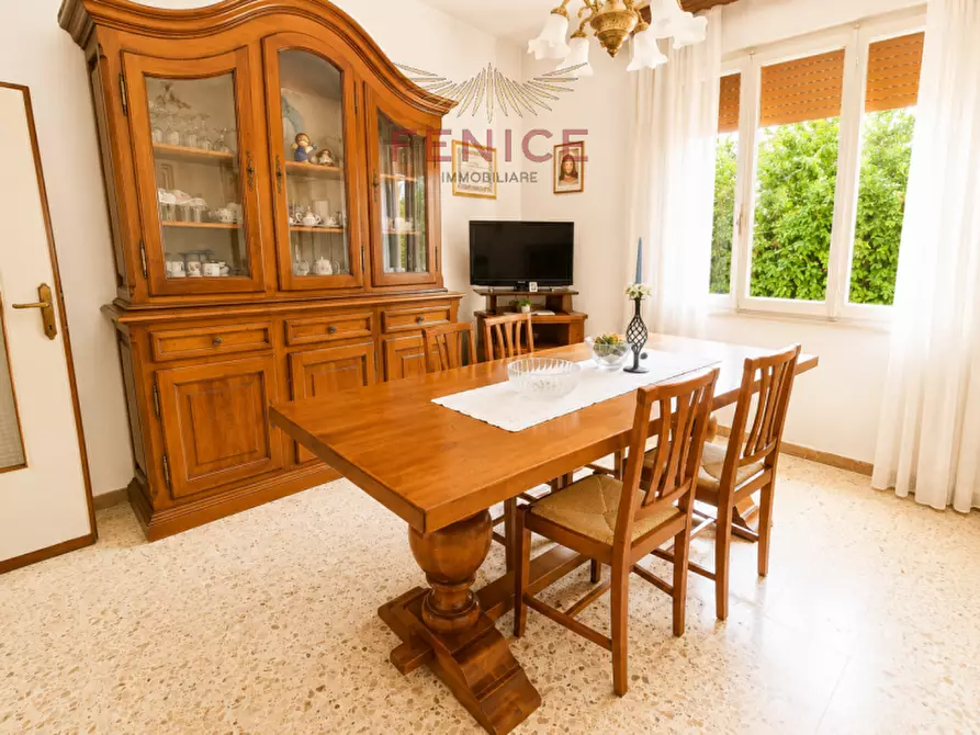 Immagine 2 di Casa indipendente in vendita  in Via Cal Trevigiana 26 a Volpago Del Montello