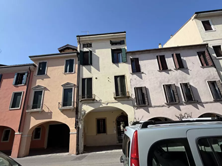 Immagine 1 di Appartamento in vendita  in Padova Via Belzoni a Padova