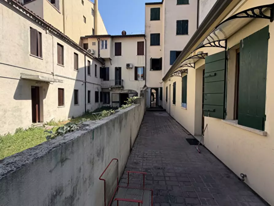 Immagine 11 di Appartamento in vendita  in Padova Via Belzoni a Padova