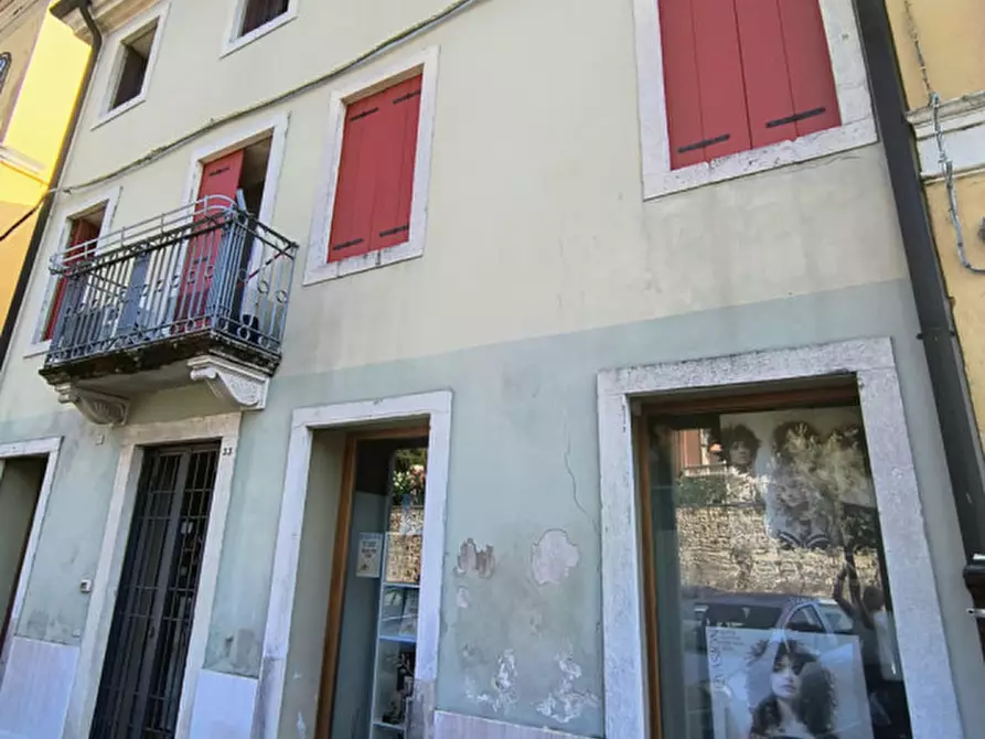 Immagine 1 di Negozio in affitto  a Lonigo