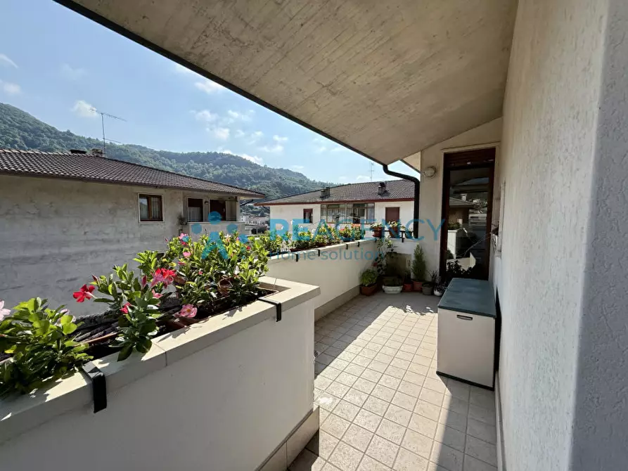 Immagine 12 di Attico in vendita  in Via Cesare Pavese, 9 a Chiampo