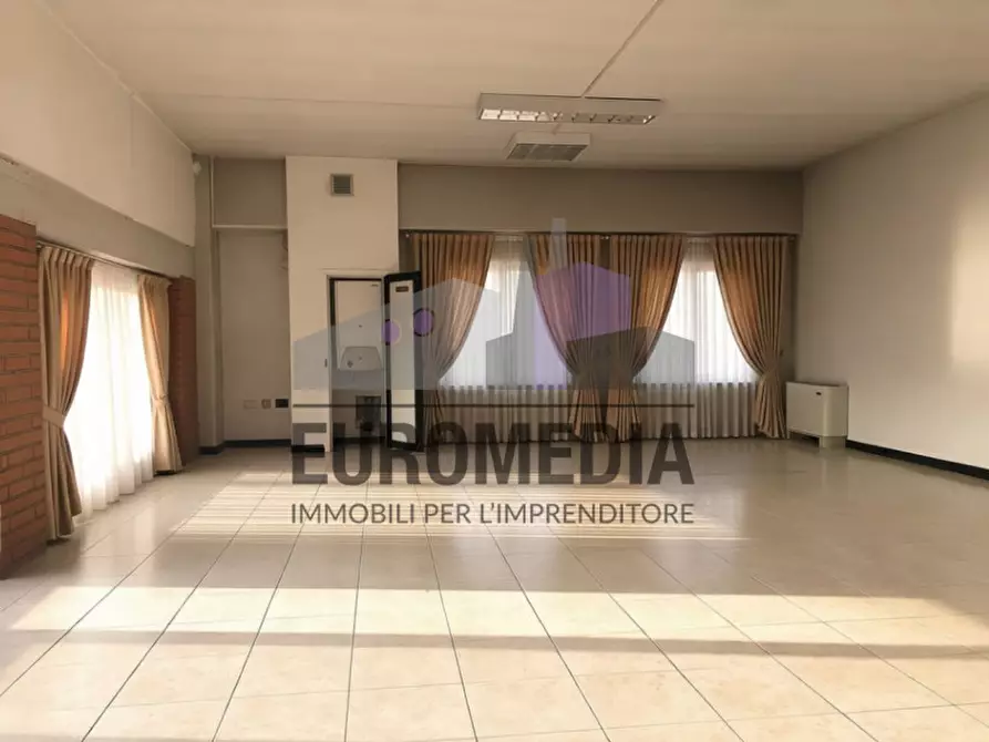 Immagine 5 di Capannone industriale in vendita  in Via Giuseppe Mazzini a Gambellara
