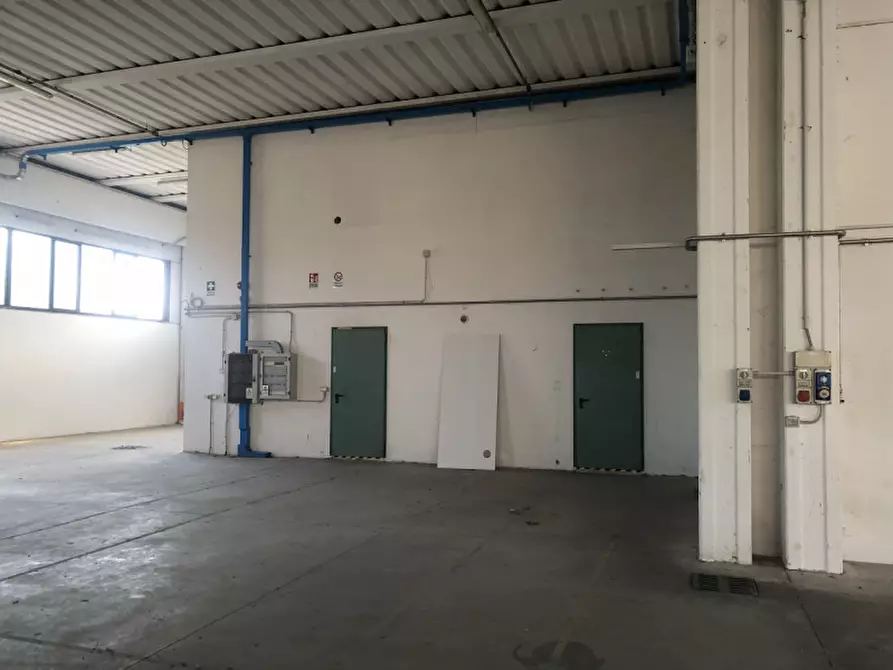 Immagine 10 di Capannone industriale in vendita  in Via Giuseppe Mazzini a Gambellara