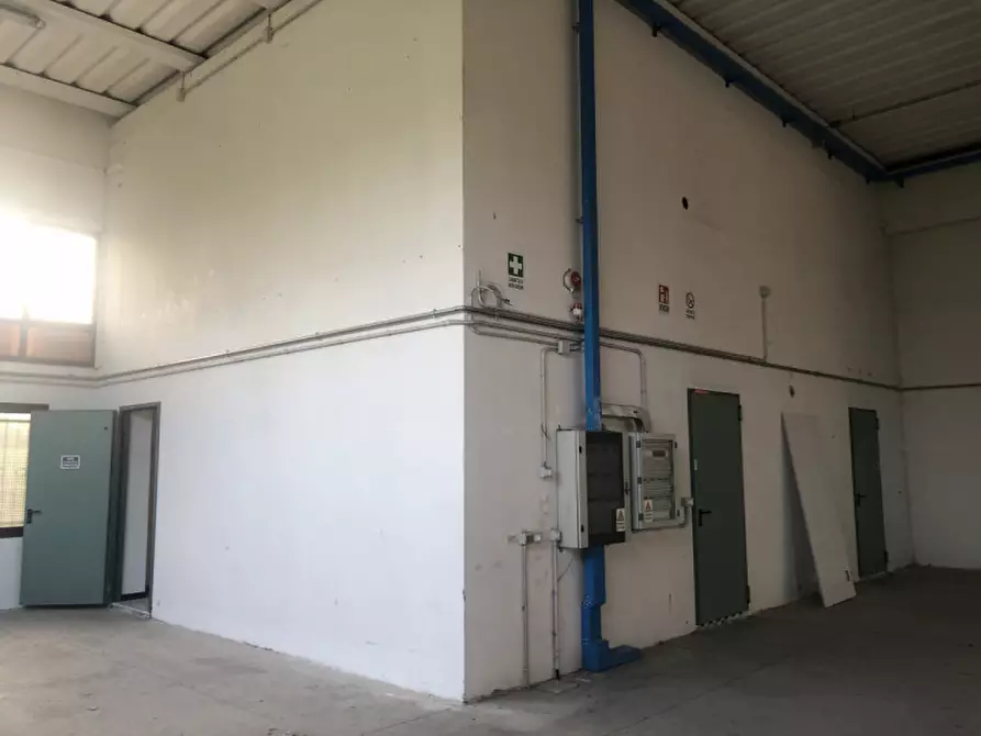 Immagine 11 di Capannone industriale in vendita  in Via Giuseppe Mazzini a Gambellara