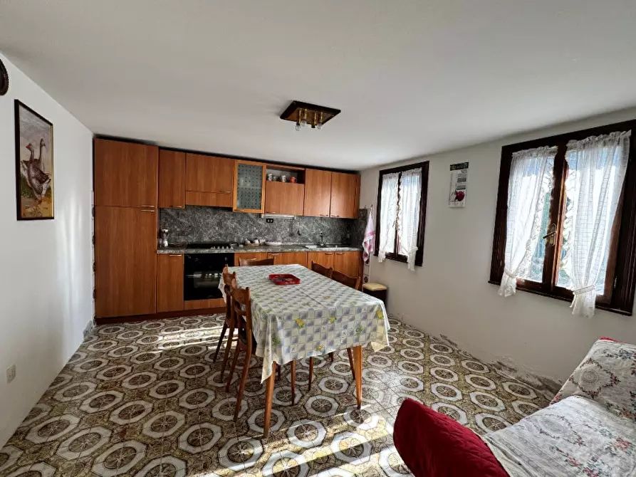 Immagine 6 di Casa bifamiliare in vendita  in Via Bosco 1° Tronco 483 a Borgo Veneto