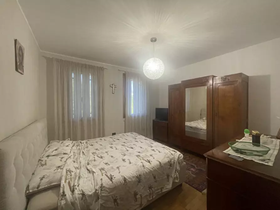 Immagine 12 di Casa bifamiliare in vendita  a Grumolo Delle Abbadesse