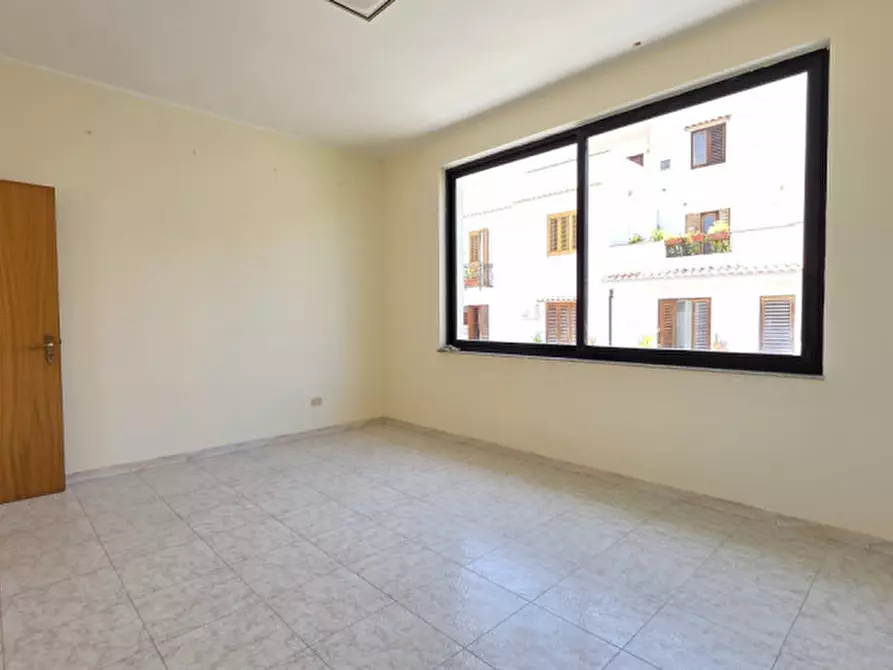 Immagine 28 di Appartamento in vendita  in Via Acqueviole a Milazzo