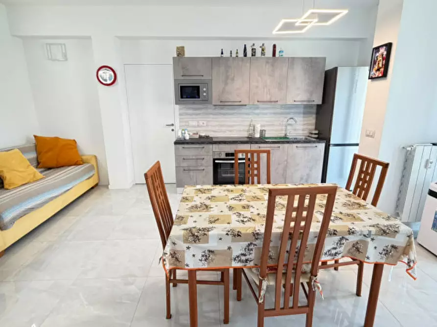 Immagine 4 di Appartamento in affitto  in via alessandro manzoni 56 a Missaglia