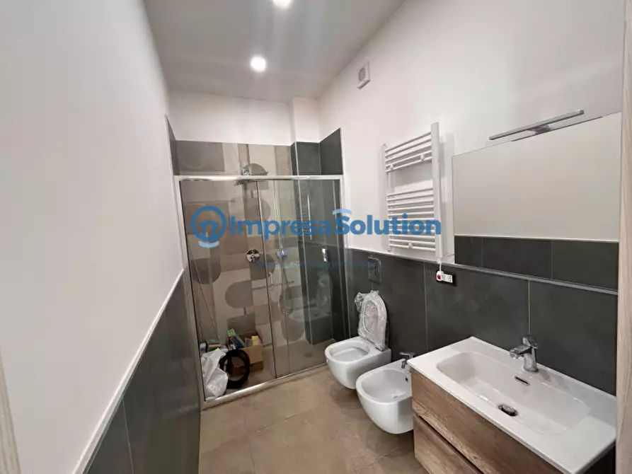 Immagine 15 di Appartamento in affitto  in Via Annella di Massimo a Napoli