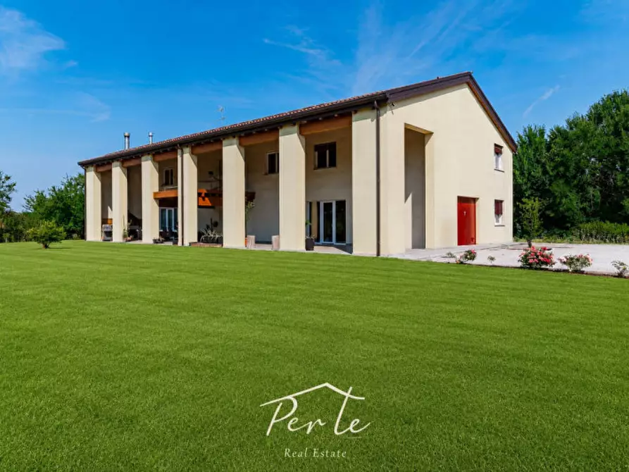Immagine 2 di Villa in vendita  in Via Malviste, n.59, Silea a Silea
