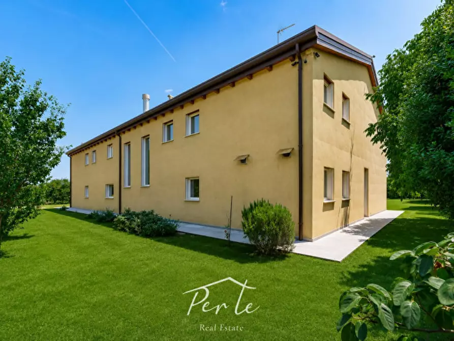 Immagine 5 di Villa in vendita  in Via Malviste, n.59, Silea a Silea