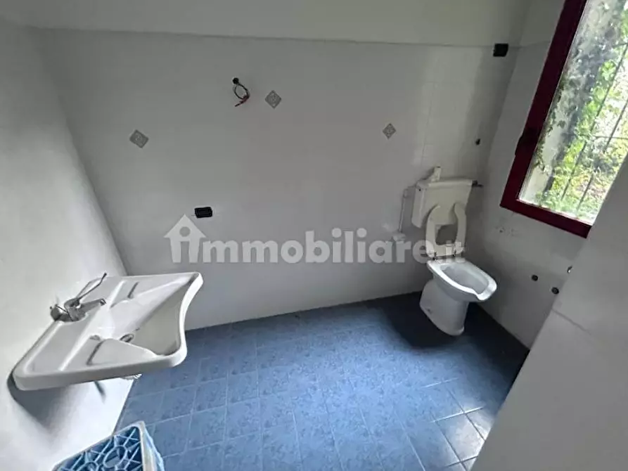 Immagine 6 di Magazzino in vendita  in Largo San Martino 22 a Cerano