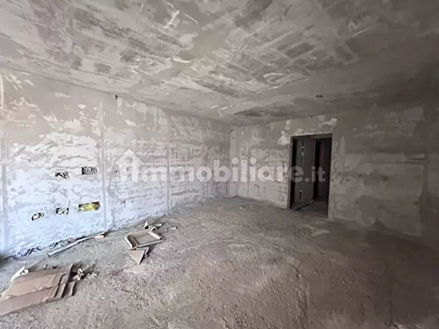 Immagine 12 di Magazzino in vendita  in Largo San Martino 22 a Cerano