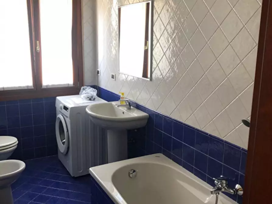 Immagine 14 di Appartamento in affitto  in Via Ugo Foscolo a Padova