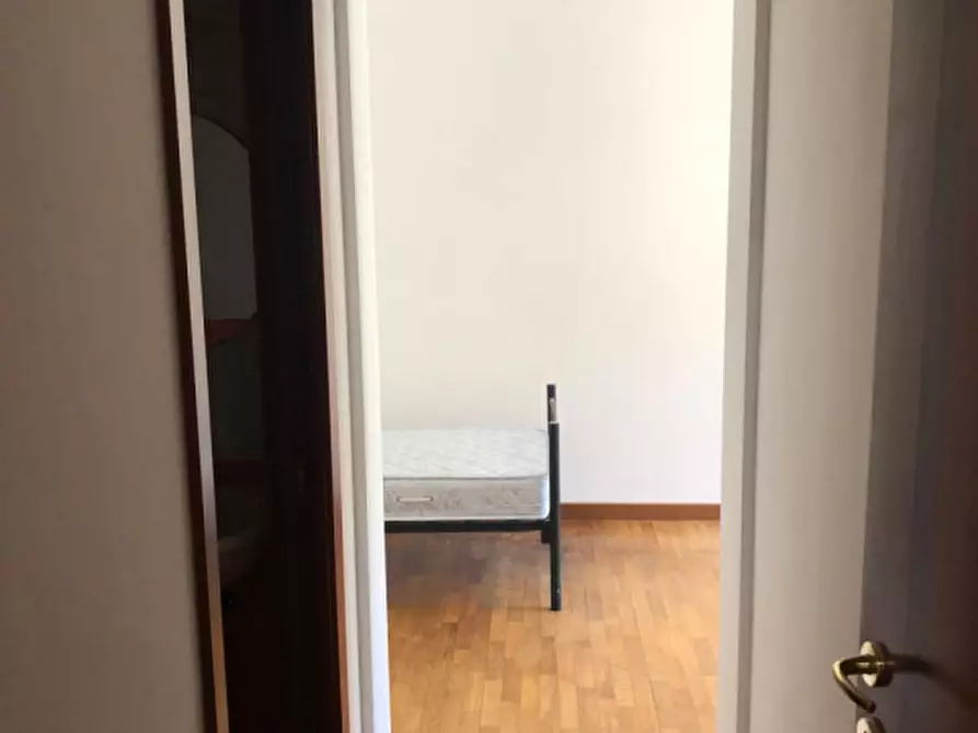 Immagine 20 di Appartamento in affitto  in Via Ugo Foscolo a Padova