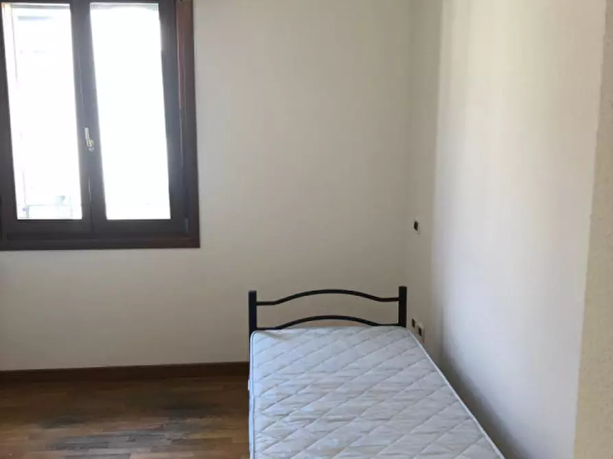 Immagine 21 di Appartamento in affitto  in Via Ugo Foscolo a Padova