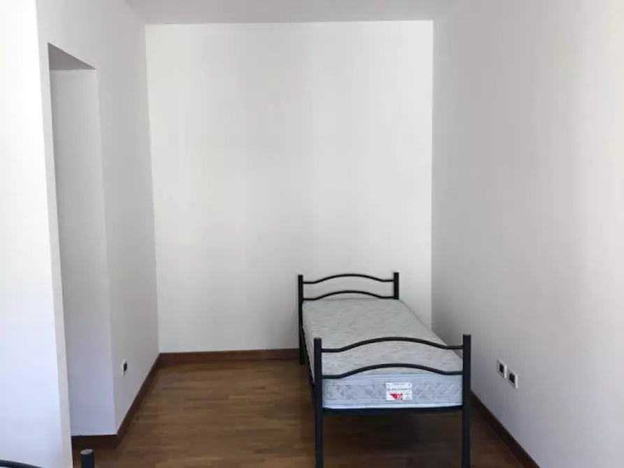 Immagine 22 di Appartamento in affitto  in Via Ugo Foscolo a Padova
