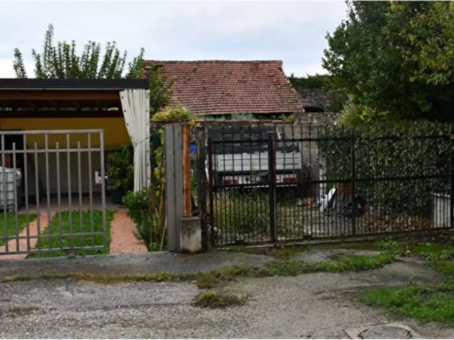 Immagine 3 di Rustico / casale in vendita  in Via Gombion 33 a Caldiero