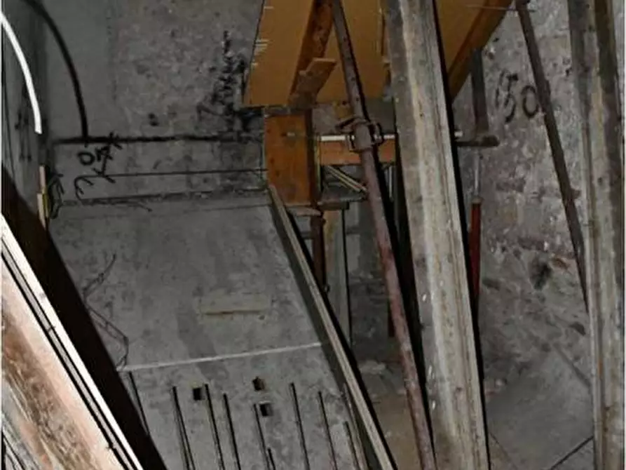 Immagine 8 di Rustico / casale in vendita  in Via Gombion 33 a Caldiero