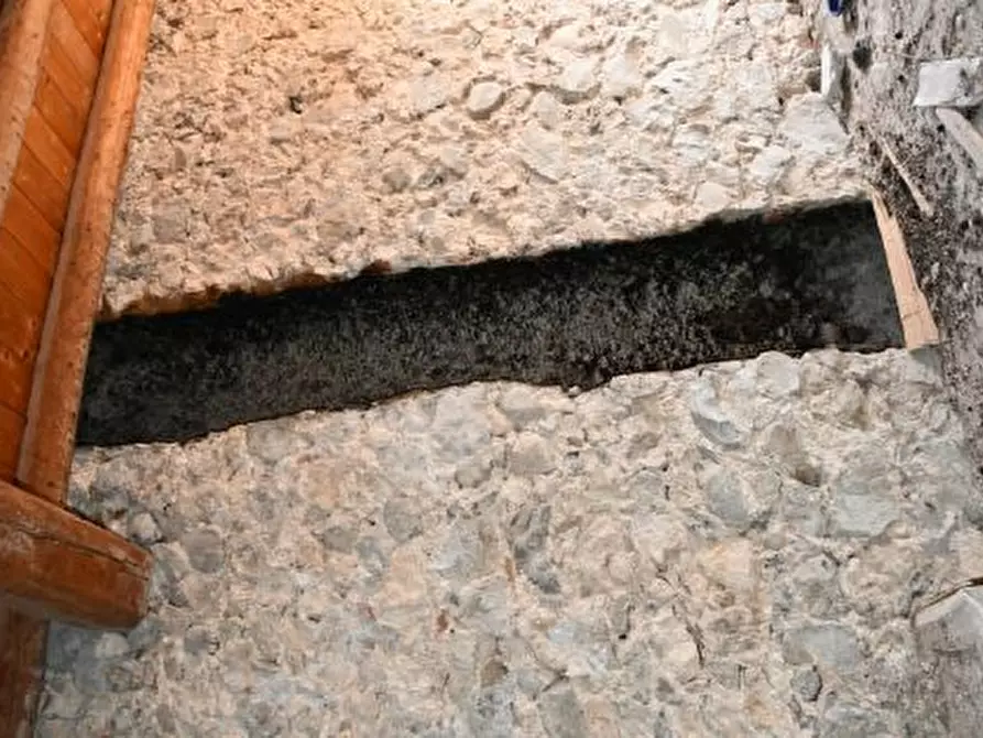 Immagine 13 di Rustico / casale in vendita  in Via Gombion 33 a Caldiero