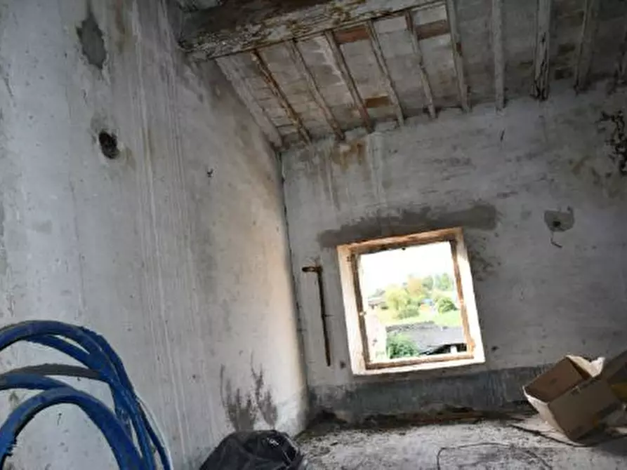 Immagine 15 di Rustico / casale in vendita  in Via Gombion 33 a Caldiero