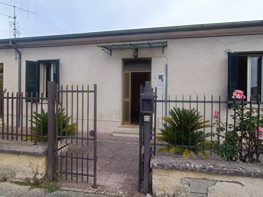 Immagine 1 di Ufficio in affitto  in VIA BORGO SAN DOMENICO a Isola Del Liri