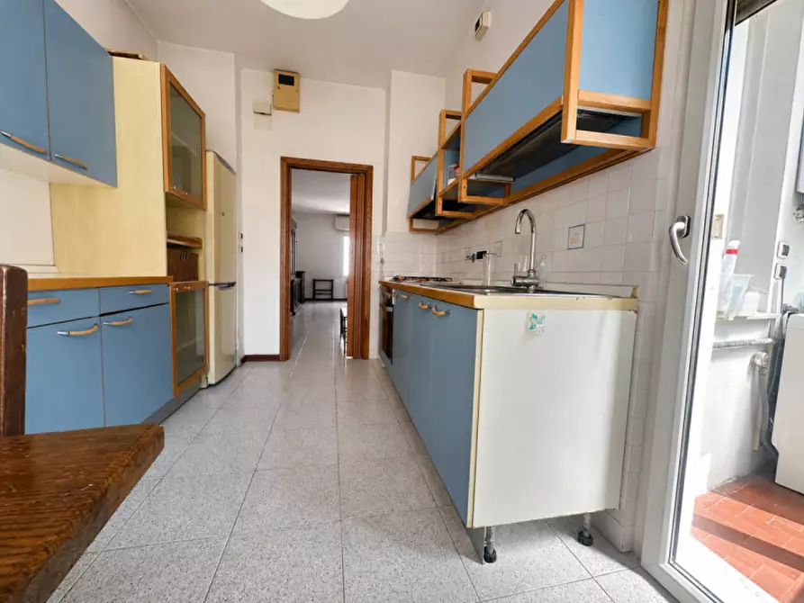 Immagine 6 di Appartamento in vendita  in Via Andrea Aglietto a Savona