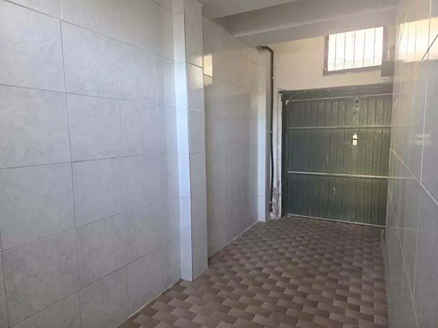 Immagine 6 di Laboratorio in vendita  in Via Petrarca a Abano Terme