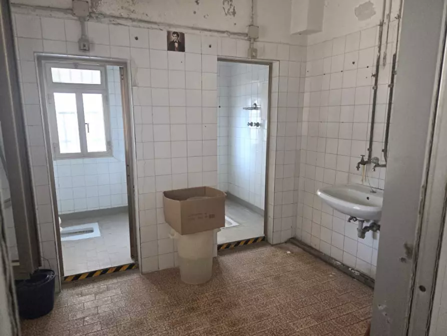 Immagine 7 di Laboratorio in vendita  in Via Petrarca a Abano Terme