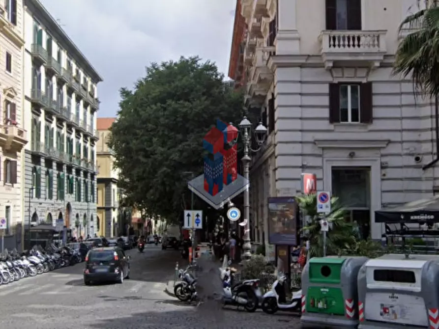 Immagine 2 di Negozio in affitto  in VIA BERNINI (50 MT. DA PIAZZA VANVITELLI) a Napoli