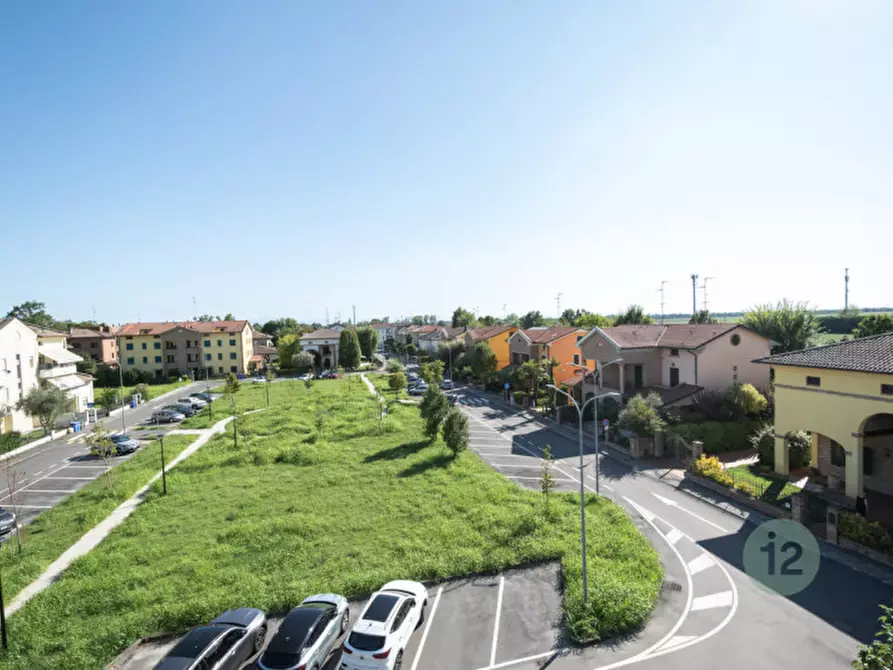 Immagine 4 di Appartamento in vendita  in Via Fosse Ardeatine 22 a Novi Di Modena