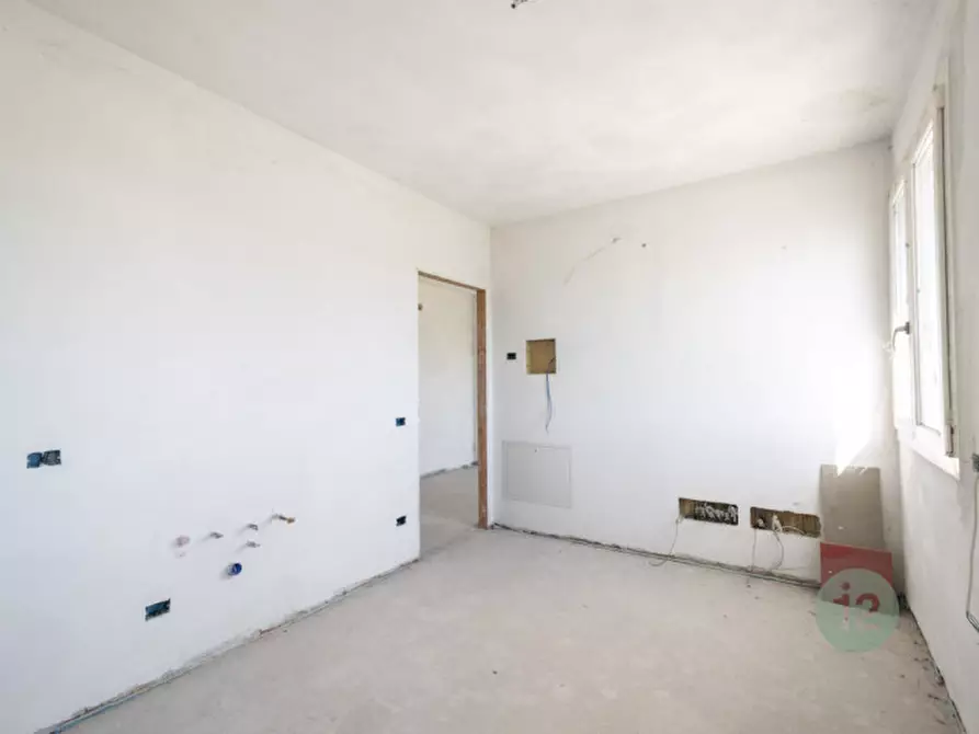 Immagine 5 di Appartamento in vendita  in Via Fosse Ardeatine 22 a Novi Di Modena