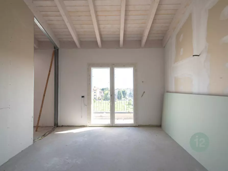Immagine 16 di Appartamento in vendita  in Via Fosse Ardeatine 22 a Novi Di Modena