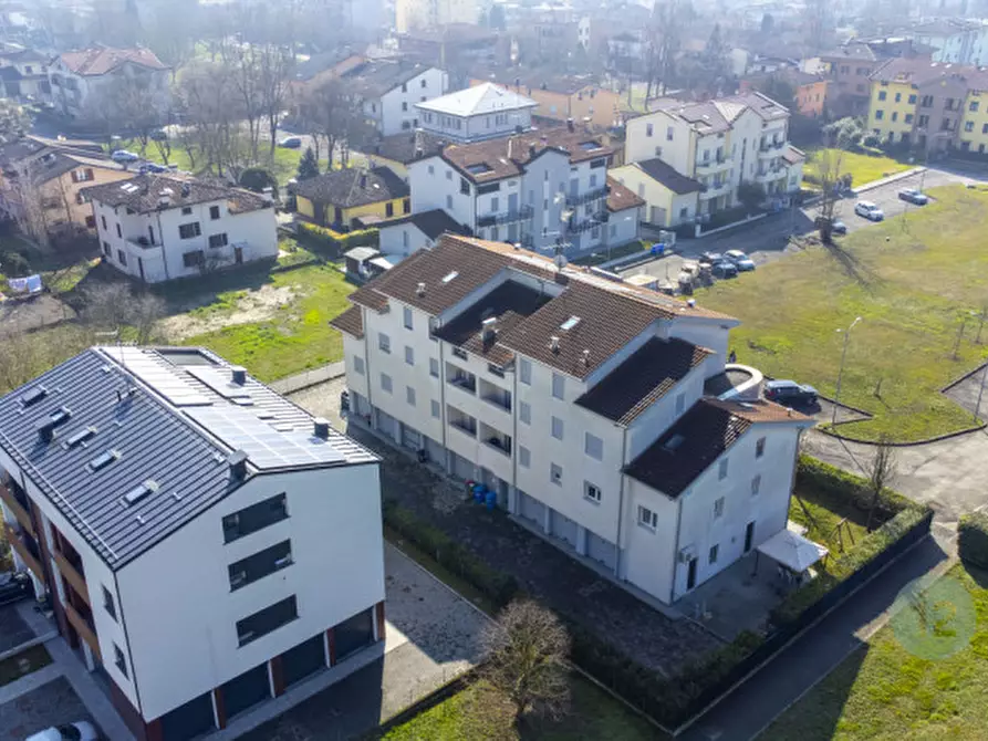Immagine 19 di Appartamento in vendita  in Via Fosse Ardeatine 22 a Novi Di Modena